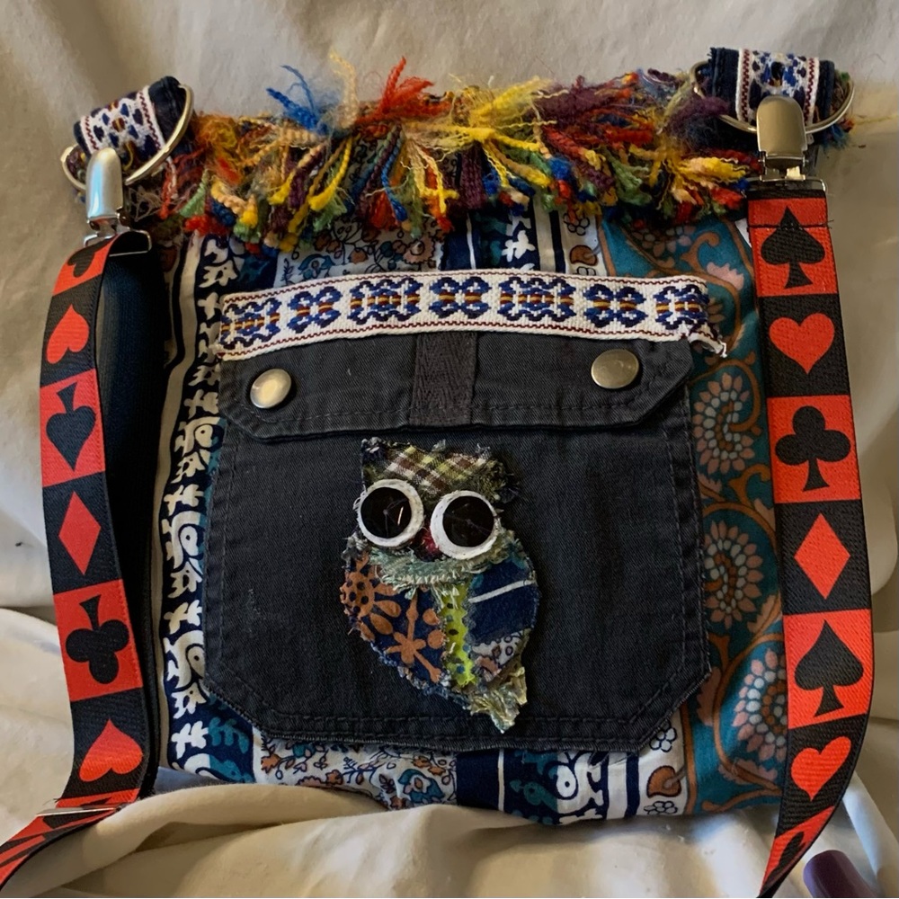 Colorful Fringe Crossbody Bag - Picture 5 of 9